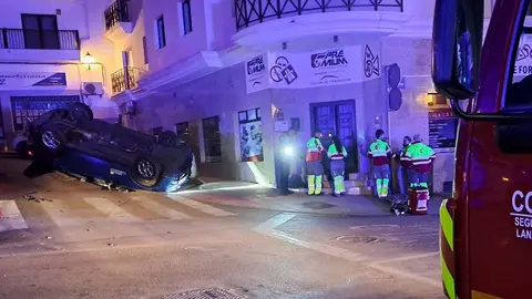 Momento en el que el personal sanitario asiste a la persona herida