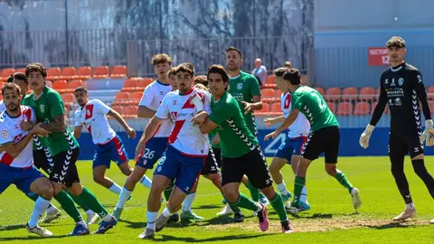 Uno de los momentos del intenso encuentro