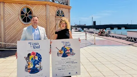 El alcalde de Arrecife, Yonathan de León, y la concejala de Turismo y Comercio, Eli Merino, presentando la programación de la Feria de Abril de Arrecife.
