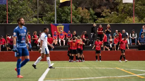 La afición rojilla que se desplazó a La Palma se quedó sin premio