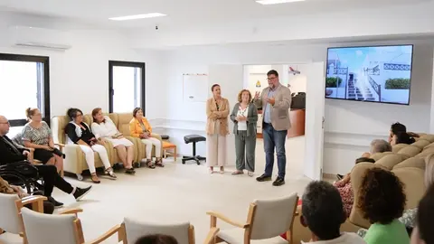 Isidro Pérez en el centro de respiro familiar.