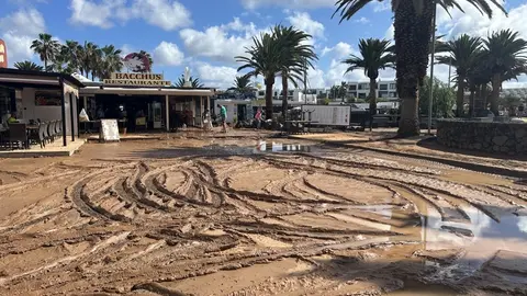 Costa Teguise tras las inundaciones del pasado abril (foto de archivo)