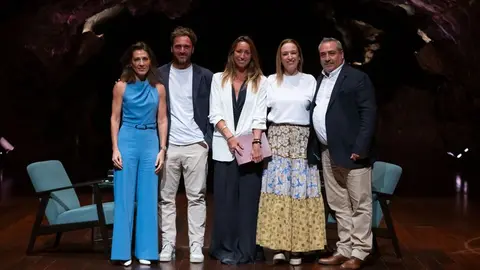 Acto de "Cangrejos Albinos" en Los Jameos del Agua.