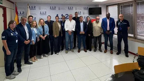 Representantes de los ayuntamientos y del Cabildo visitando las instalaciones del Consorcio en Tenerife.