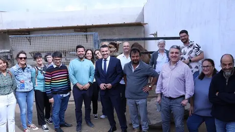 Miembros de la comisión técnica de la Unión Europea durante su visita al área ganadera del Vallito de Uga,