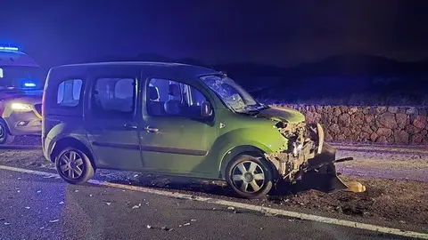 Así quedó uno de los vehículos siniestrados