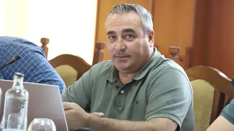 Ángel Vázquez durante un pleno del Cabildo de Lanzarote