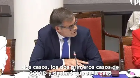 Momento de la intervención del diputado Fernando Enseñat.