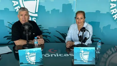 Astrid Pérez en Crónicas Radio y Crónicas de Lanzarote.