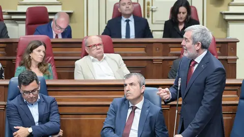Fernando Clavijo durante su intervención en el Parlamento.