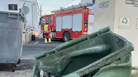 Así quedó el contenedor tras el incendio