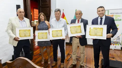 La actual alcaldesa de Teguise junto a José Dimas Martín, Juan Pedro Hernández, Dimas Martín y Oswaldo Betancort