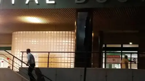 Imagen de archivo de la entrada al servicio de urgencias del hospital de Lanzarote. 