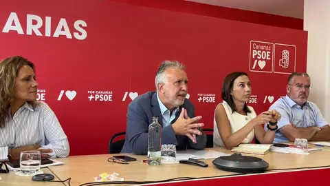 Imagen de la rueda de prensa de este miércoles liderada por Ángel Víctor Torres