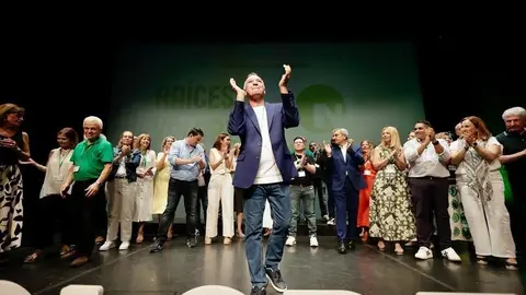 Luis Campos durante el congreso nacional de NC.