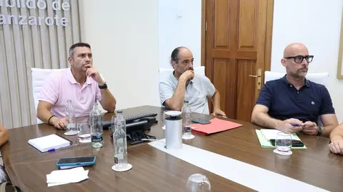 Oswaldo Betancort durante la reunión por la Filoxera.