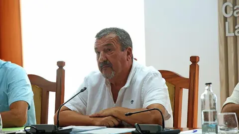Miguel Ángel Giménez en el pleno del Cabildo.
