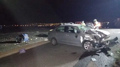 Imagen del vehículo tras el choque.