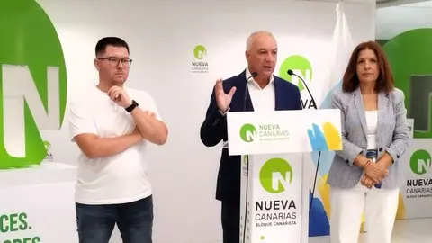 Luis Campos este jueves al frente de la rued ad eprensa que ofreció Nueva Canarias