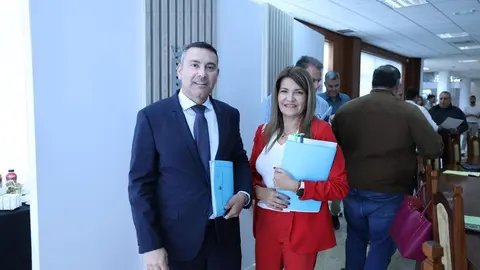 Oswaldo Betancort y María Tovar en el Cabildo de Lanzarote.