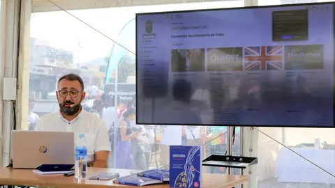 Presentación plataforma de formación en la Feria de Empleo de Playa Blanca.