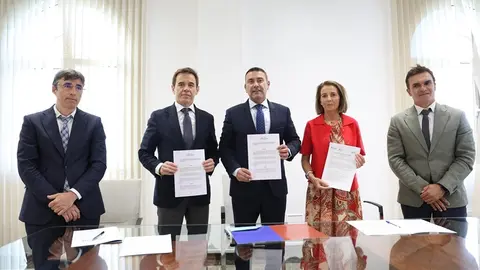 Firma del protocolo de adhesión al manifiesto "Turismo que Suma"