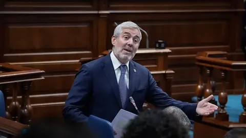 Fernando Clavijo durante su intervención en el Parlamento de Canarias.