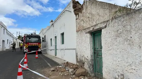 Así se quedó la fachada tras el desprendimiento.