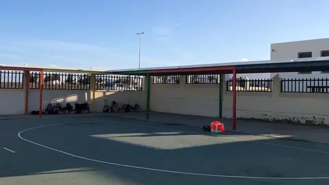 Imagen de la nueva cubierta del colegio de Playa Blanca