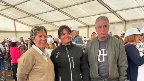 Eugenio Robayna junto a Olivia Duque y Rita Hernández en una actividad realizada por el Cabildo.