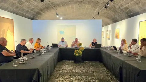 Imagen de los asistentes al encuentro del Consejo de Administración de los Centros Turísticos.