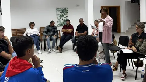 La alcaldesa y su grupo de gobierno en Mozaga.
