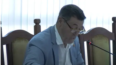 Óscar Pérez durante una de sus intervenciones en el último pleno del Cabildo de Lanzarote. 