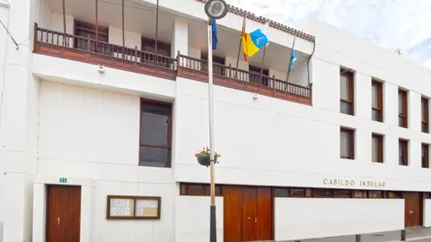 Imagen de la fachada del Cabildo herreño.