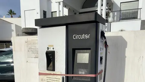 Cargador eléctrico inoperativo.