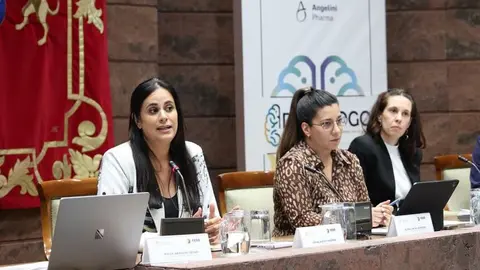 Vidina Espino en uno de los actos del Parlamento de Canarias.