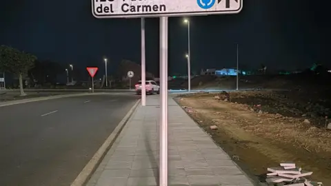 Imagen de una de las zonas donde se ve el destrozo de las aceras.