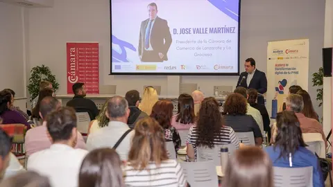 José Valles durante su intervención en el foro.