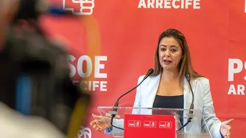 Mar&iacute;a Dolores Corujo en la sede del PSOE.