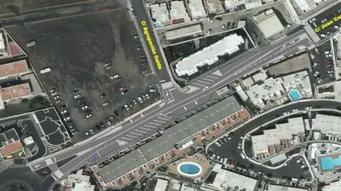 calle Juan Carlos I, tramo guardilama estación servicios.