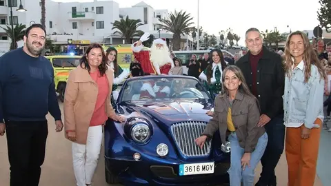 Pasacalle Papa noel en Costa Teguise.