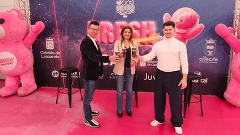 Momento de la presentaci&oacute;n del evento con la vicepresidenta del Cabildo, Mar&iacute;a Tovar.