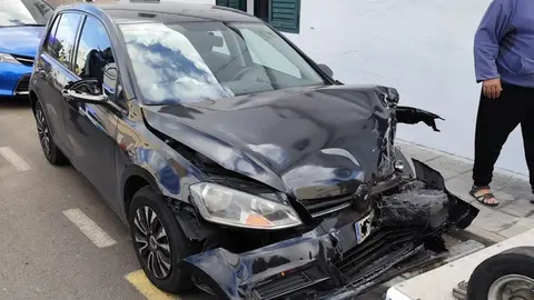 Imagen del veh&iacute;culo tras el siniestro.