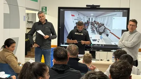 Reuni&oacute;n con los carroceros