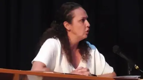 Bego&ntilde;a Hern&aacute;ndez en uno de los plenos celebrados en Tinajo.