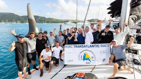 Embarcaci&oacute;n Raven.