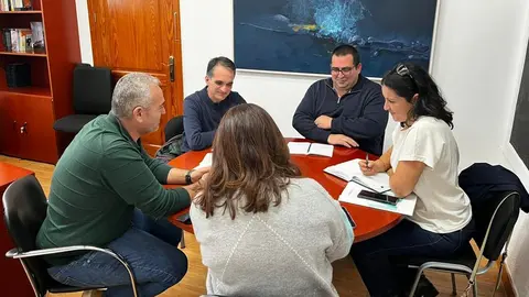 Imagen del encuentro con el concejal Jacobo Lemes al frente