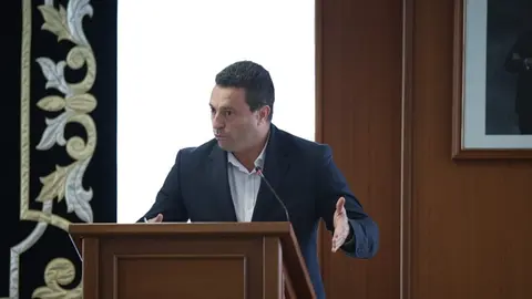 &Oacute;scar Noda en el Pleno del Cabildo.