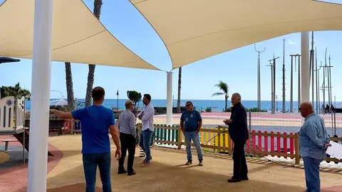 visita sombras en parque infantil plaza de las naciones.