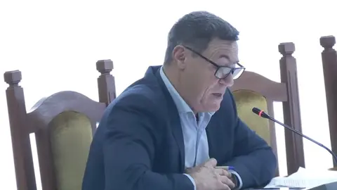 &Oacute;scar P&eacute;rez durante la intervenci&oacute;n en el &uacute;ltimo pleno del Cabildo.